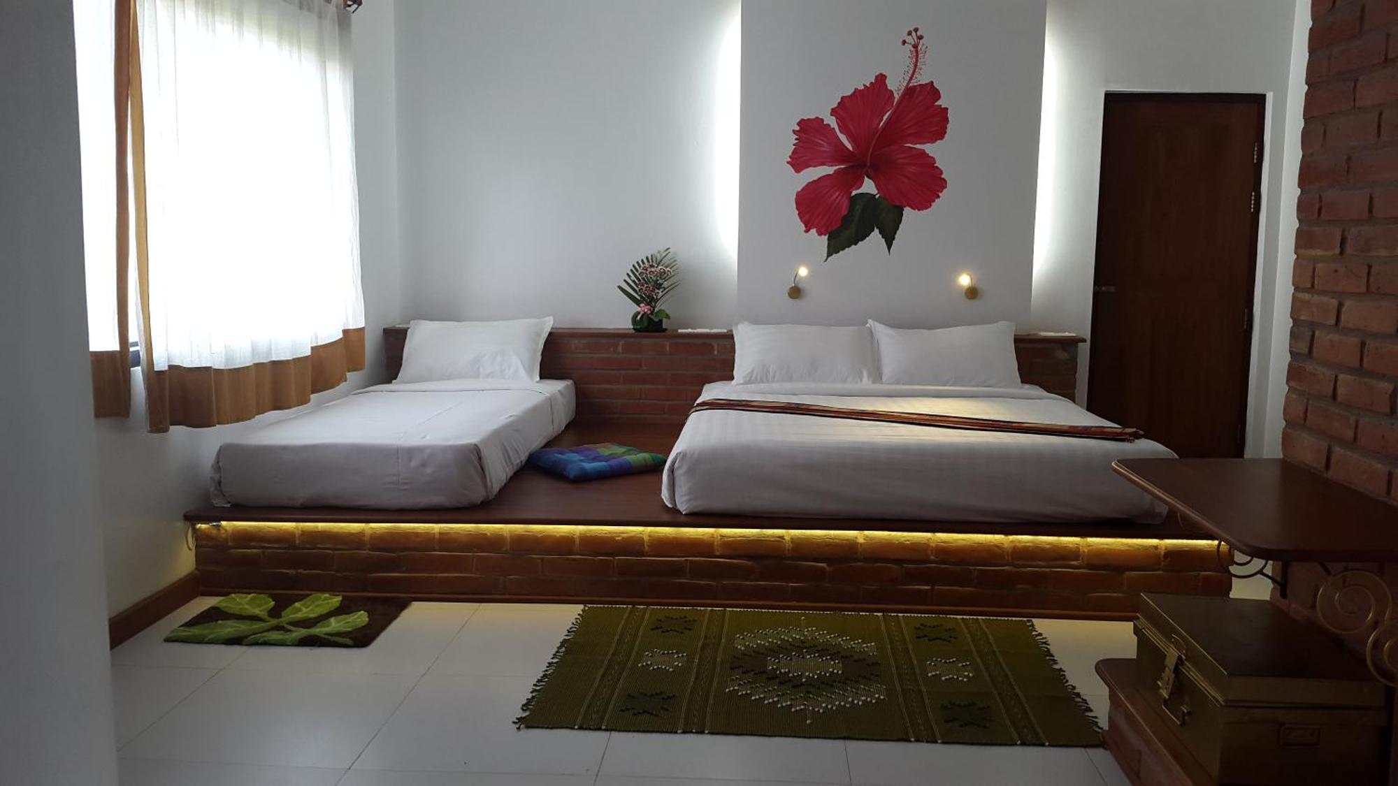 Thanakha Inle Hotel Nyaungshwe Rum bild
