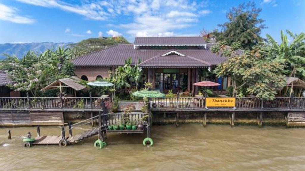 Thanakha Inle Hotel Nyaungshwe Exteriör bild